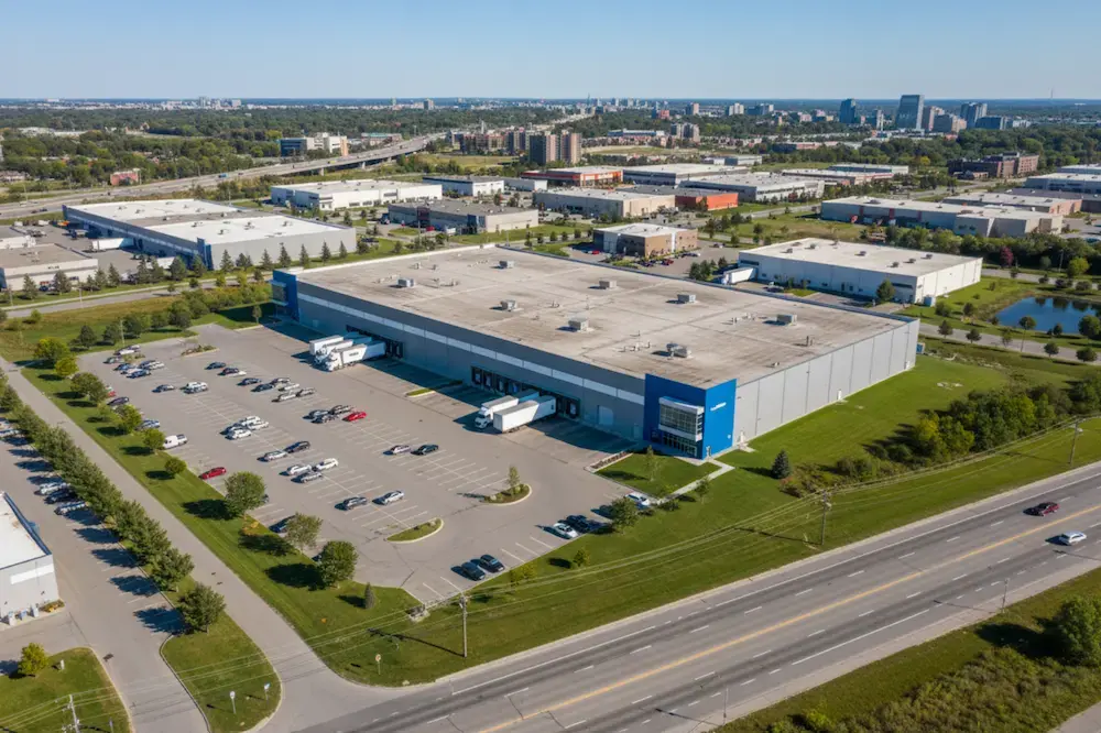 Aerial illustration of MobilCube’s logistics center and offices in Boucherville, located near major highways.